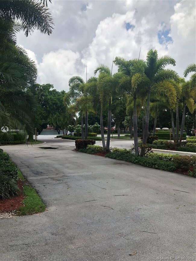 Foto del edificio - 5800 Coach House Cir