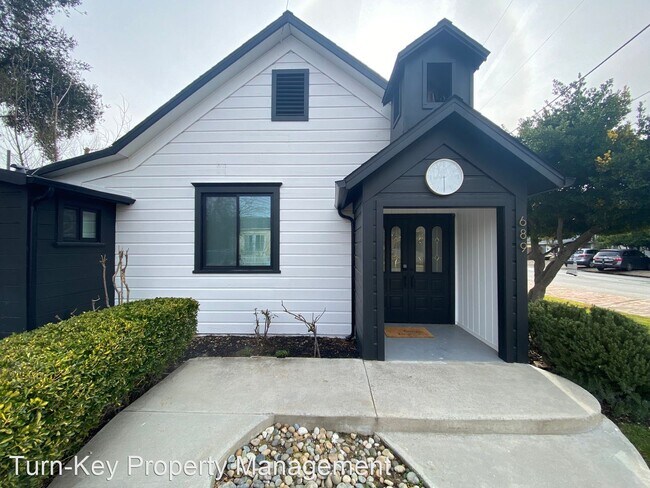 Building Photo - 3 br, 2 bath House - 689 Crocker St.