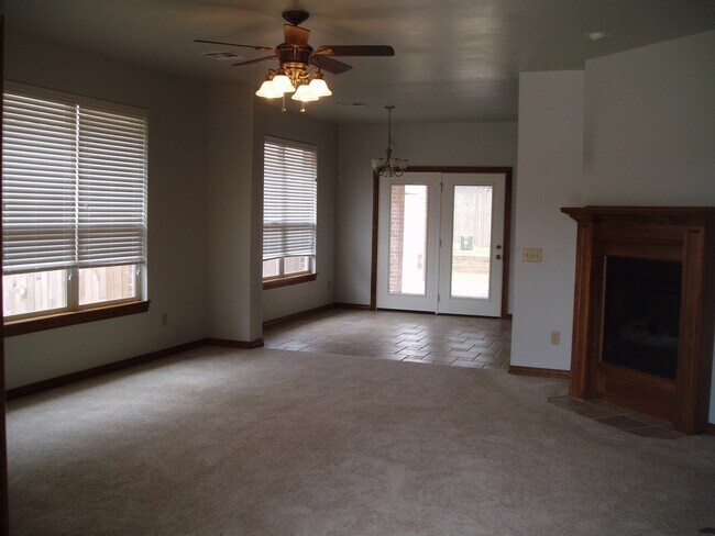Foto del edificio - 3 Bed + Office - Large master - Edmond Sch...