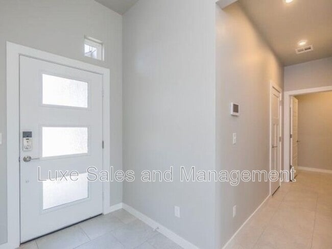 Building Photo - 10608 Glover River Dr