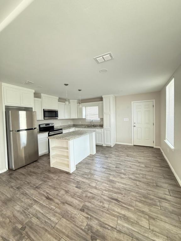 Building Photo - 3802 Bella Costa Dr