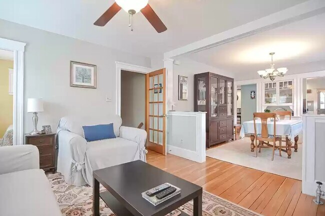 Building Photo - 33 Harriet St