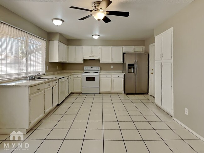 Building Photo - 4045 E Nancy Ln