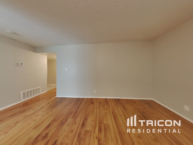 Building Photo - 1735 Mini Drive Vallejo CA