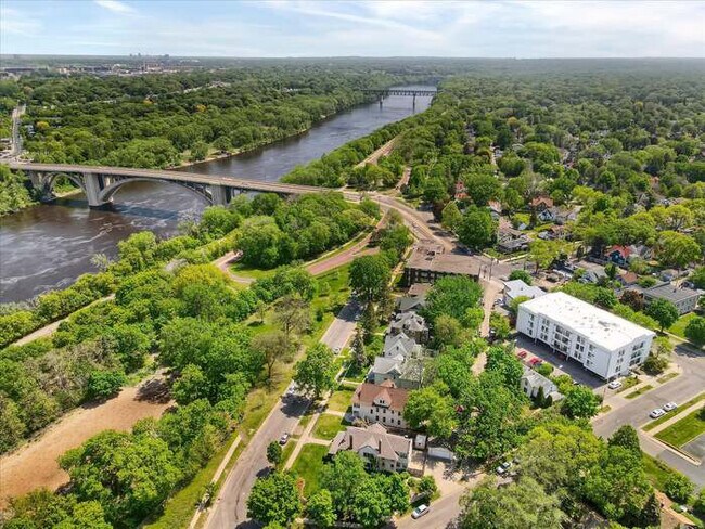 Foto del edificio - 925 30th Ave S