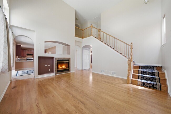 Foto del edificio - 9165 Buckingham Ct