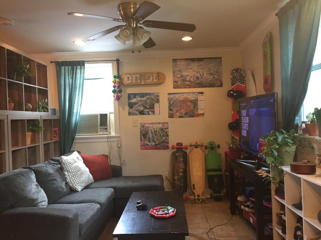 Living - 6509 Avenue A