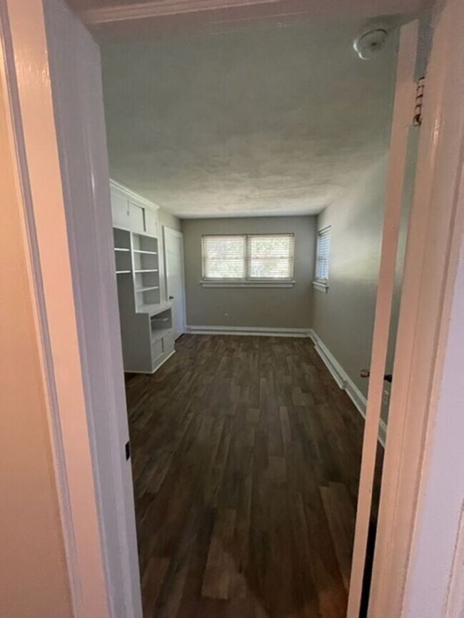Foto del edificio - Spacious Corner-Lot Home Near Hwy 127 & Downtown Hickory