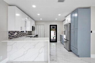 Building Photo - 1815 N 27th Ave