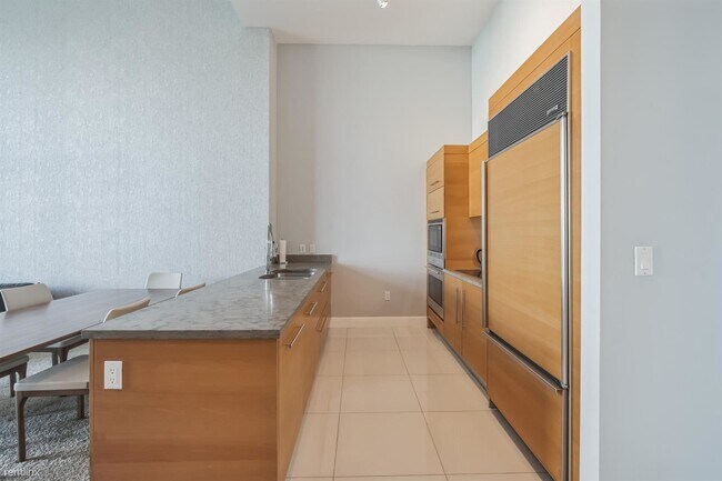 Foto del edificio - 1 br, 1 bath Condo - 465 Brickell Ave Apt ...