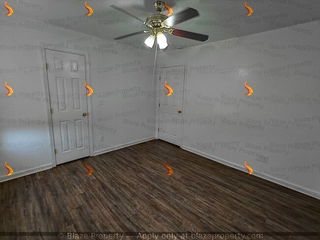 Building Photo - Easy Living, 3 Bedrooms
