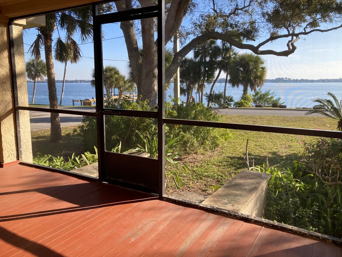 Foto principal - 803 Rockledge Dr