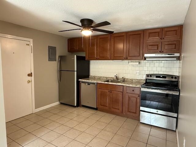 Foto del edificio - 1 Charleston Ave