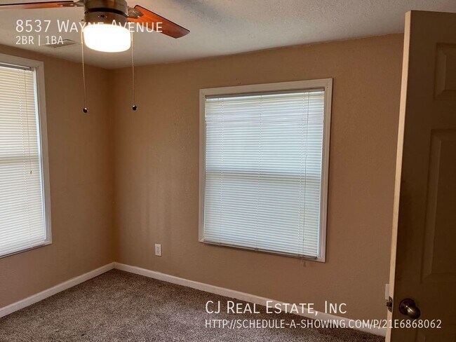 Foto del edificio - 8537 Wayne Ave