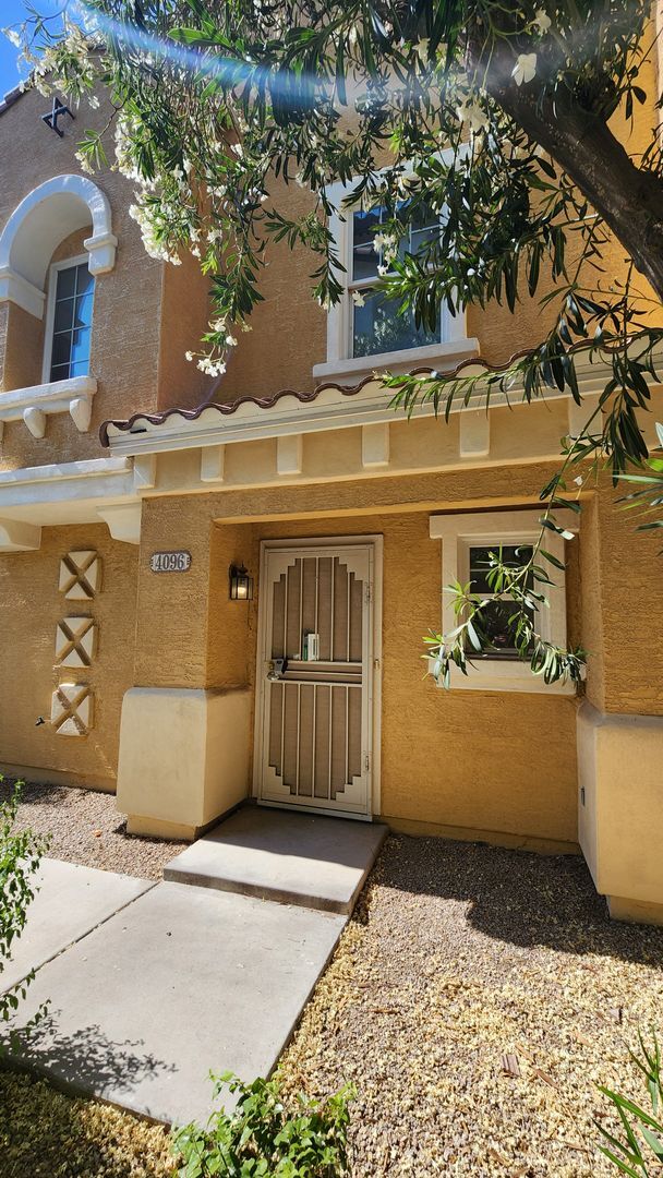 Building Photo - Great home in Gilbert
