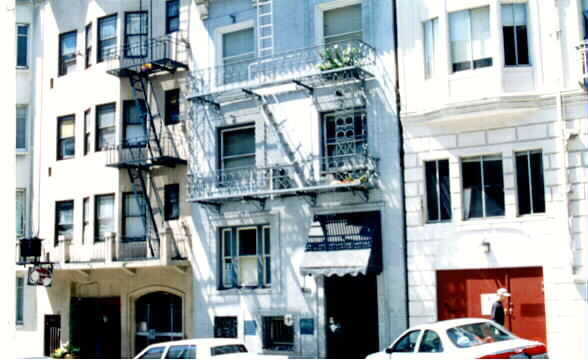 Foto del edificio - 451 Hyde St