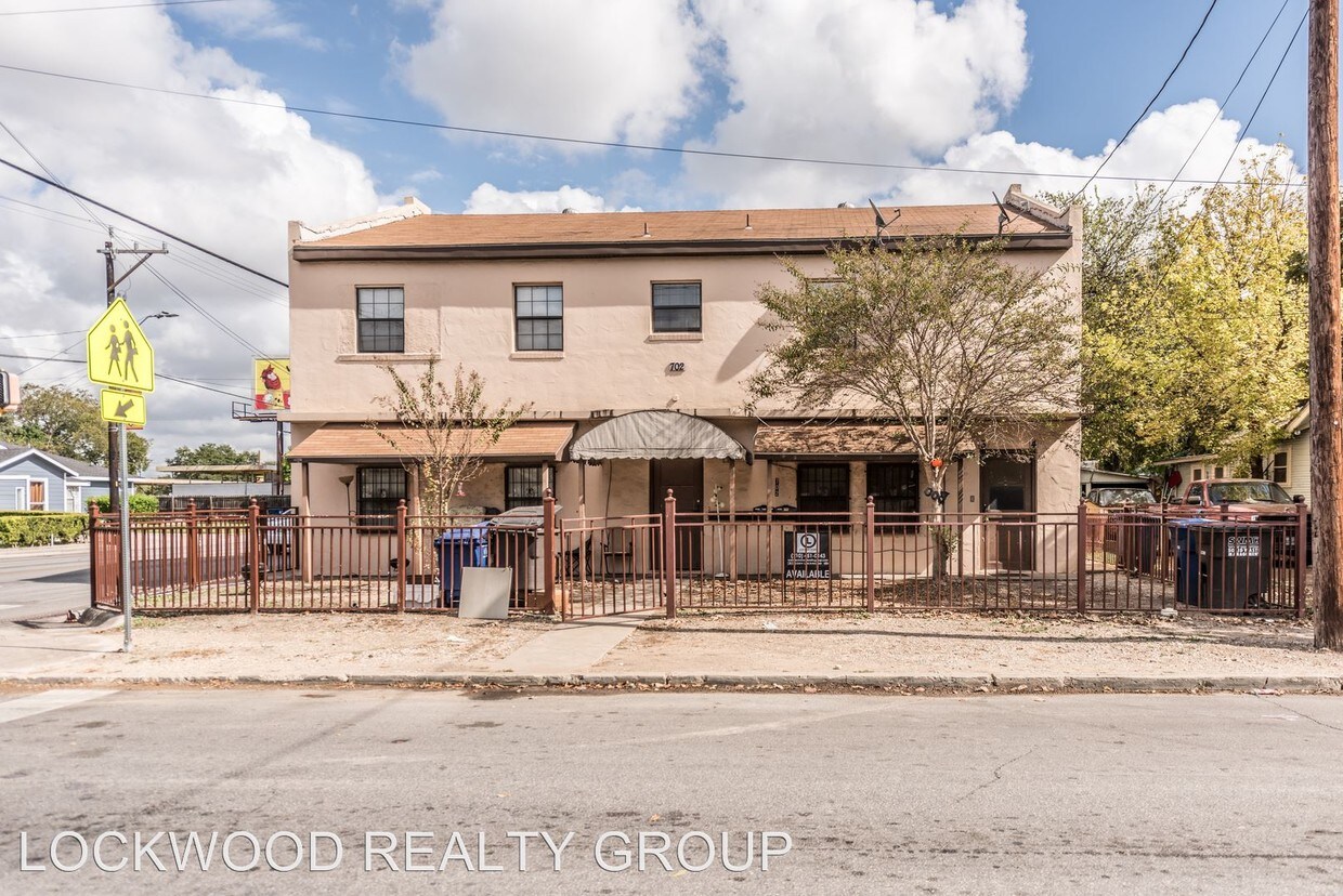 Primary Photo - 702 S Gevers St