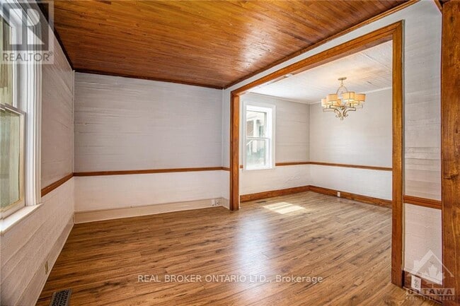 Building Photo - 47 Townline Road East