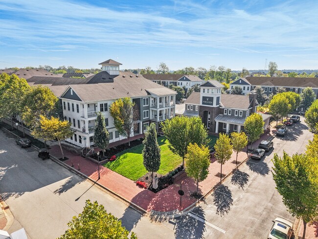 Building Photo - Veranda at Norton Commons