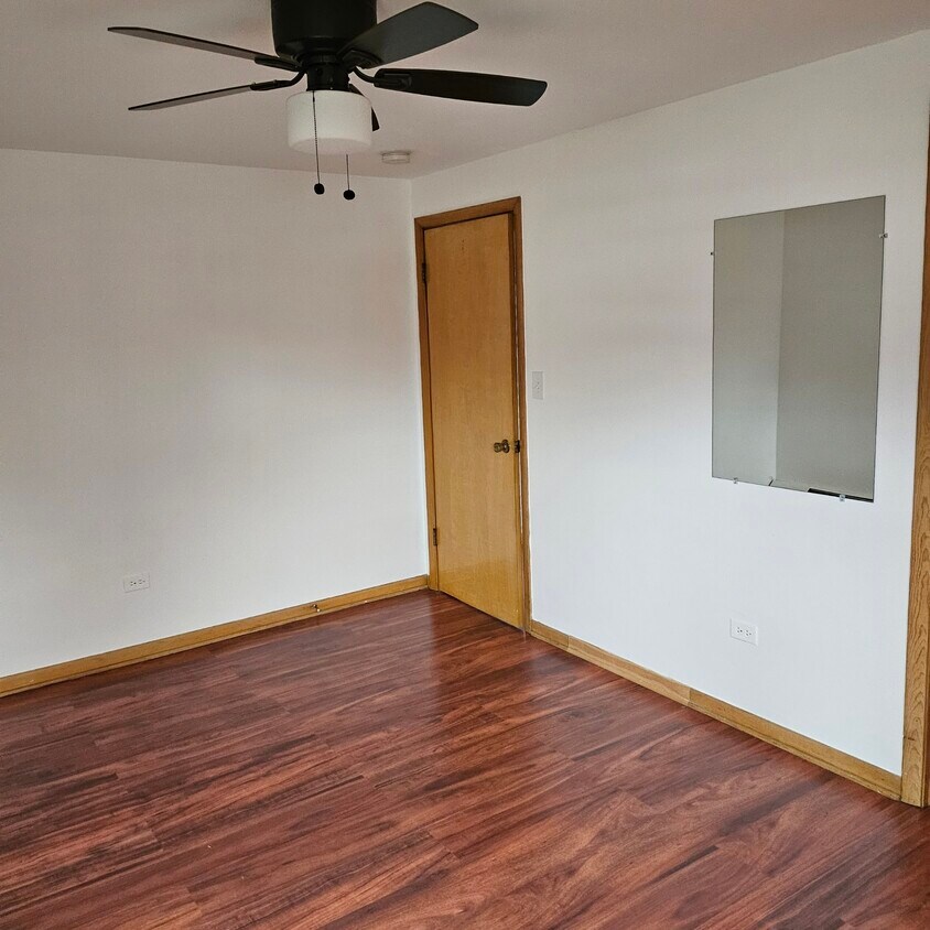 Foto del edificio - 6360 W Eddy St