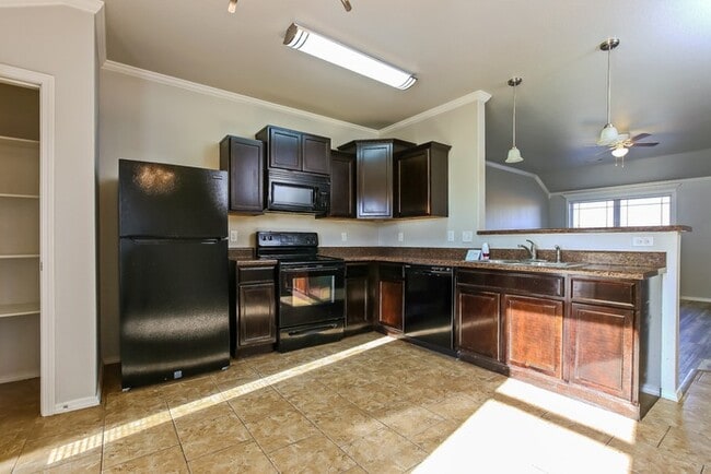 Foto del edificio - 6517 White Oak Way