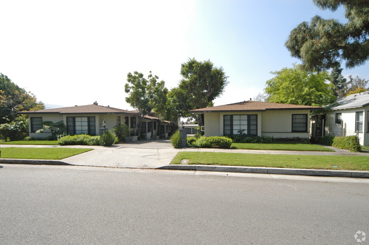 22282232 1/2 Mira Vista, Montrose, CA 91020 22282232 1/2 Mira Vista