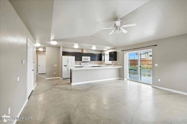 Foto del edificio - 1115 Spring Dr