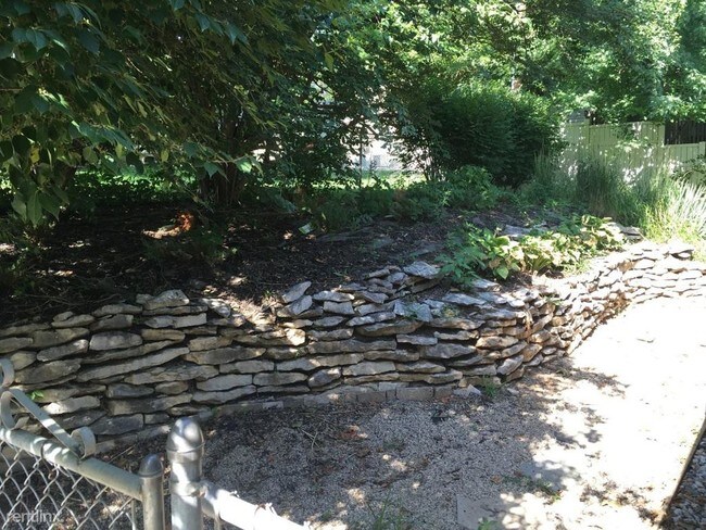 Foto del edificio - 2 br, 1 bath House - 6028 Western Avenue