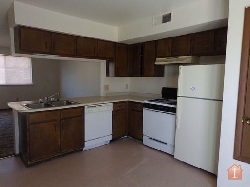 Building Photo - 2810 Parque De Oeste Dr