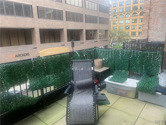 Building Photo - 123 W Fayette St