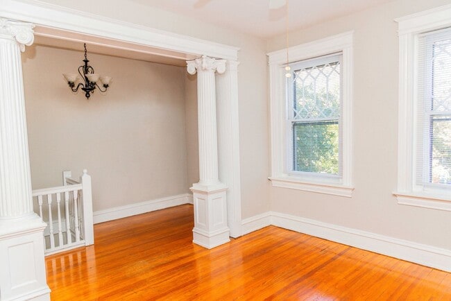 Foto del edificio - 2205 Floyd Ave