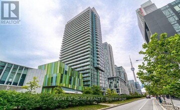 Building Photo - 170 Fort York Blvd