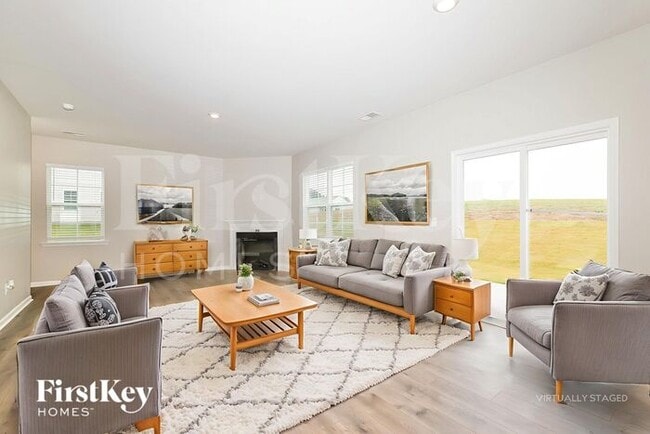 Building Photo - 174 Lisa Ln