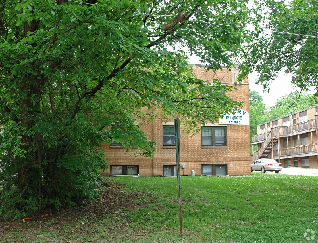 Emery Place Apartments Lawrence, KS
