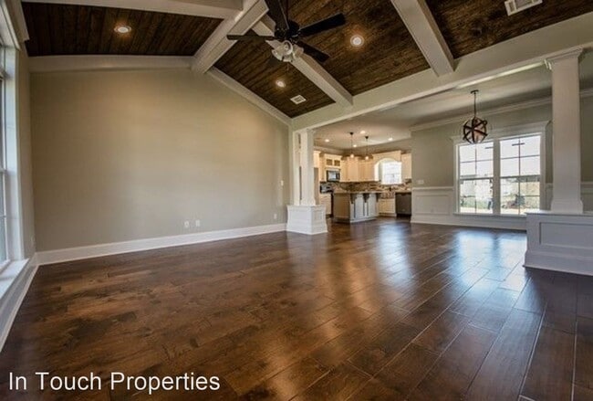 Building Photo - 4 br, 2 bath House - 3916 Medieval CT
