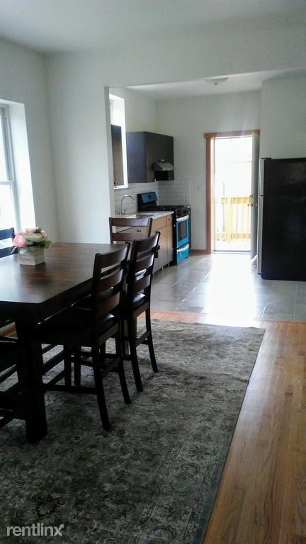 Building Photo - 2 br, 1 bath Apartment - 7447 S.Phillips Ave