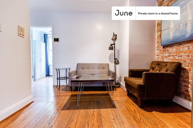 Building Photo - Room in Shared 3 bed/1 bath home