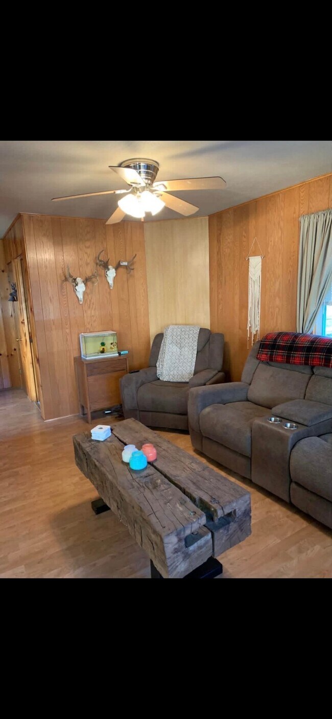 Foto del edificio - 5003 Rivermoor Dr