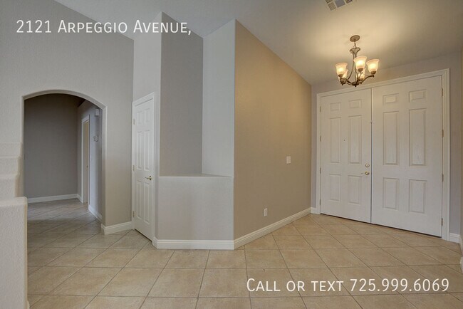 Foto del edificio - 2121 Arpeggio Ave