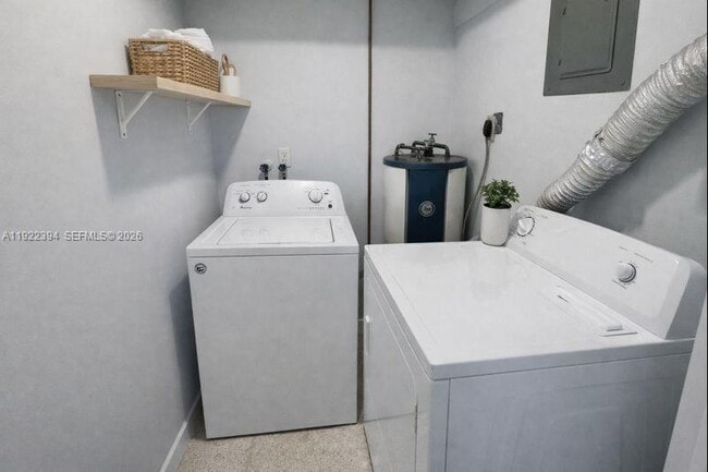 Foto del edificio - 1529 SW 22nd St