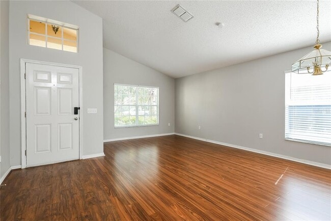 Building Photo - 1170 Creekview Ct