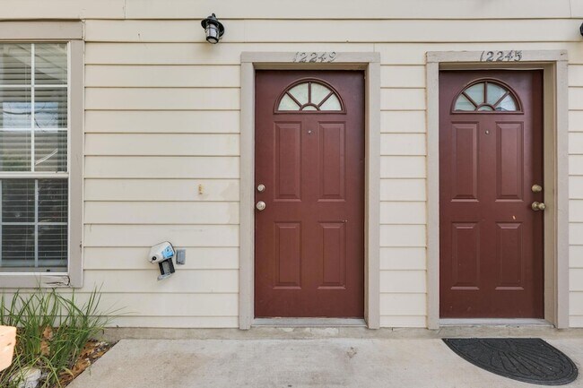 Foto del edificio - 12249 Abbey Glen Ln