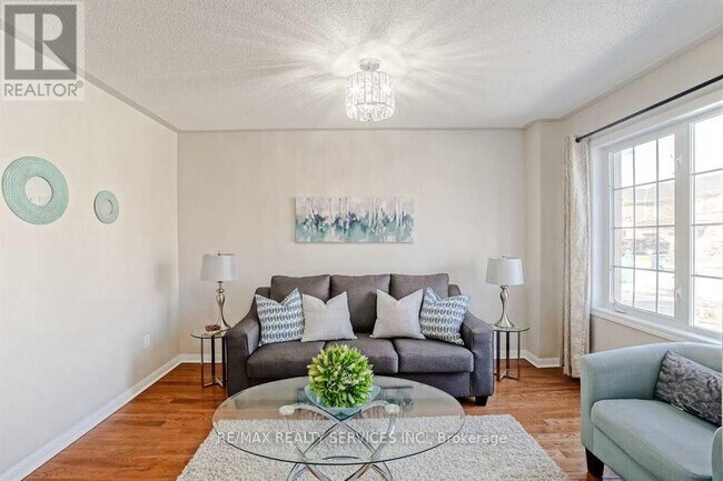 Photo du bâtiment - 65 Tianalee Crescent