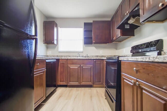 Building Photo - Orlando Home Now Available!