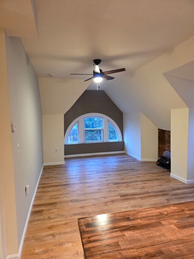 Foto del edificio - 5487 Hays St