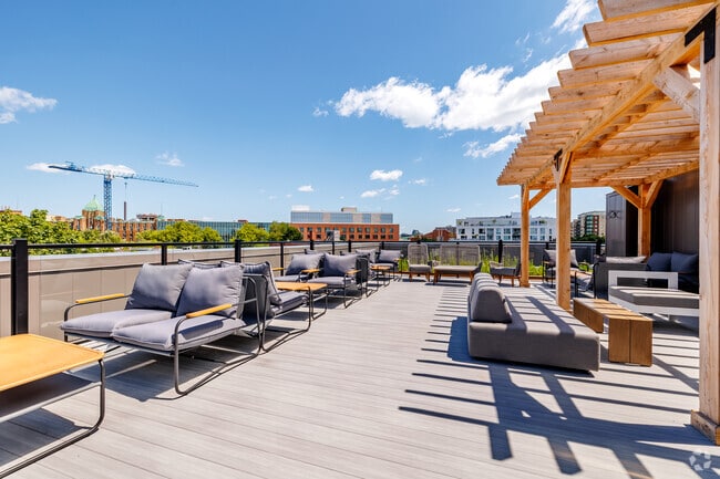 Roof Terrace - Le Cent Dix