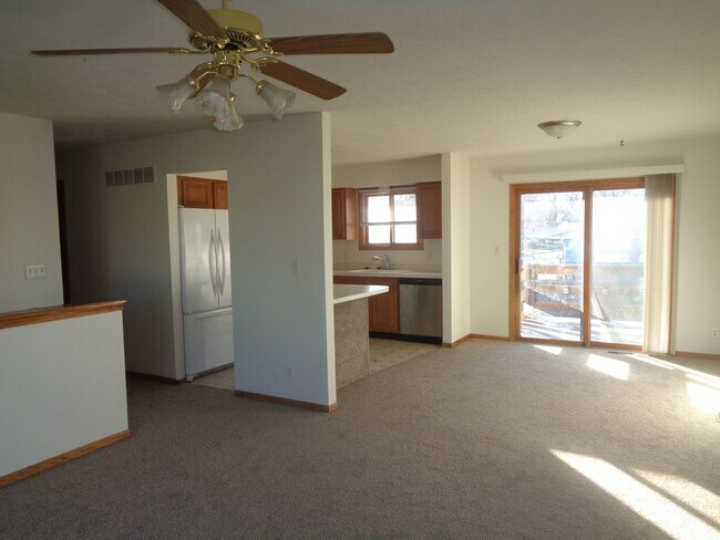 Foto del edificio - Charming 4-Bedroom Home in Northwest Lincoln