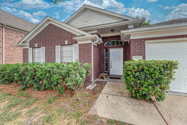 Building Photo - 21403 Hadrian Dr