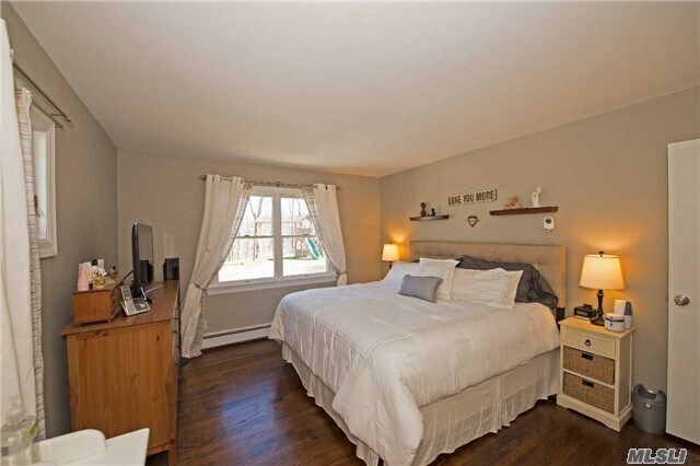 Foto del edificio - 159 Chestnut Cir