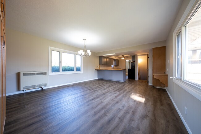 Foto del edificio - 8300 Emerson Ave S